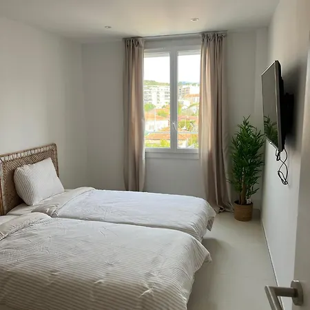 شقة Appartement Merveilleux Cannes *